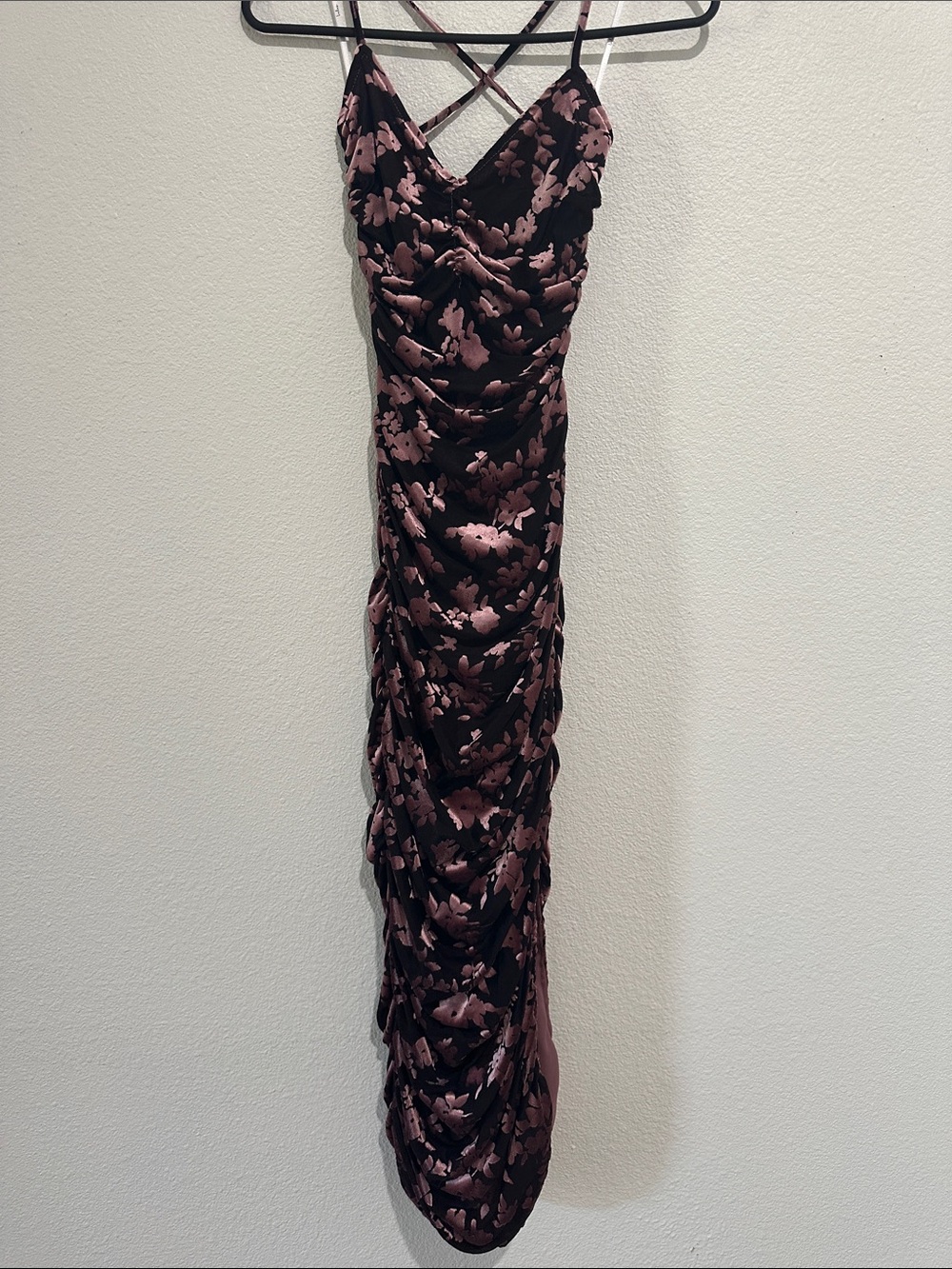 New! LULUS Black & Mauve Velvet Burnout Floral Ruched Strappy Back Slip Dress,XS
